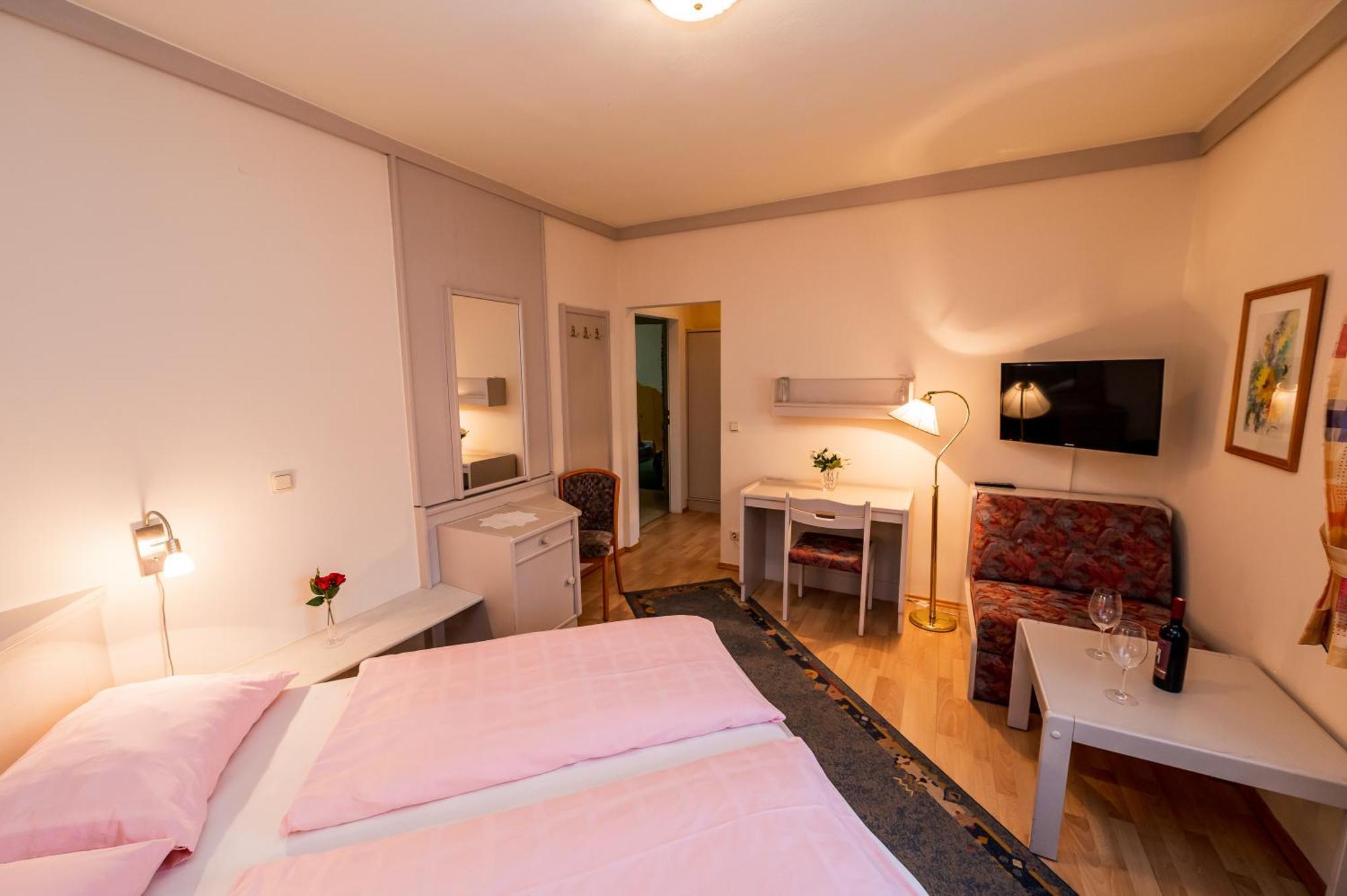 Ferien Beim Treiber Hotell Bad Tatzmannsdorf Rom bilde